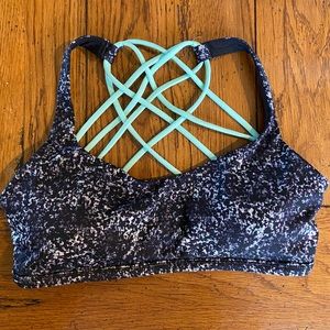Free To Be Lululemon Size 6 Sports Bra